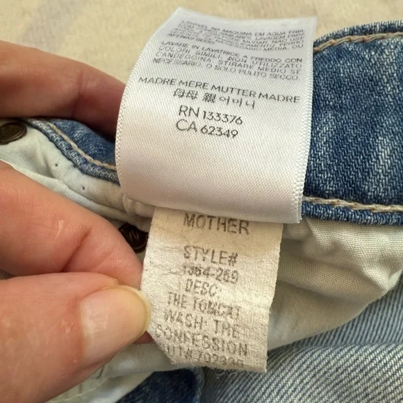 MOTHER The Tomcat Distressed Jeans Size 29 - Picture 13 of 16